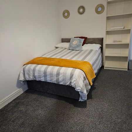 Double Room Close To Headingley Stadium 利兹 外观 照片